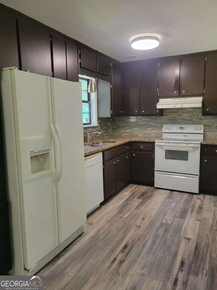 Photo - 487 Arbour Run