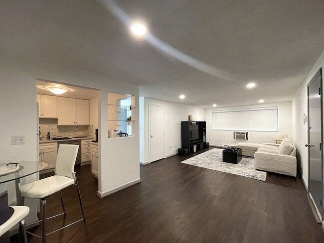 Photo - 1325 Worcester Rd Unit C3