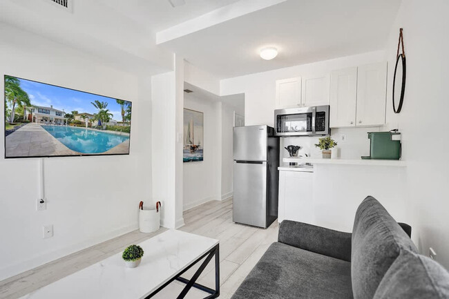 Photo - 901 N Federal Hwy Unit SI ID1504087P