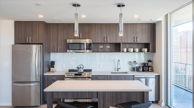 Photo - 400 Army Navy Dr Unit ID1044699P