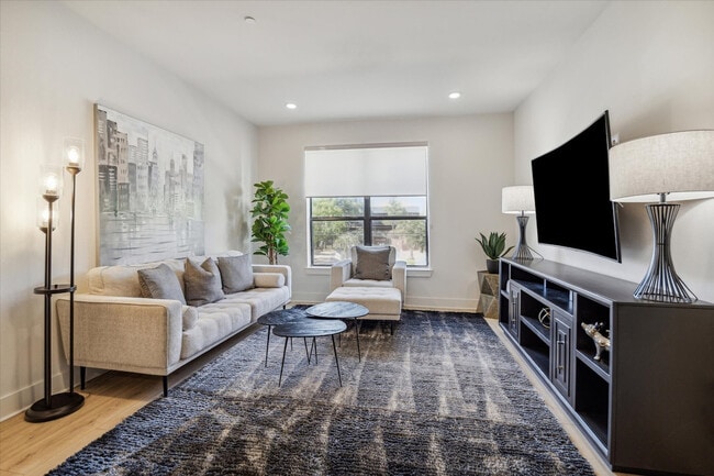 Building Photo - 2137 Pelham Dr Unit FL2-ID1028902P