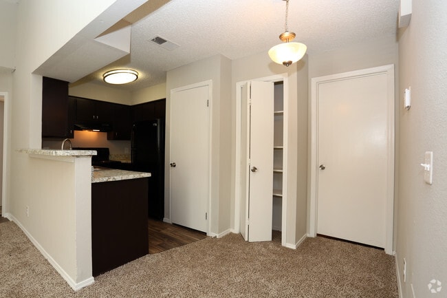 Dining and Kitchen - Walnut Creek @ 122