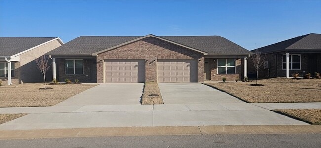 Photo - 520 NW 68th Ave