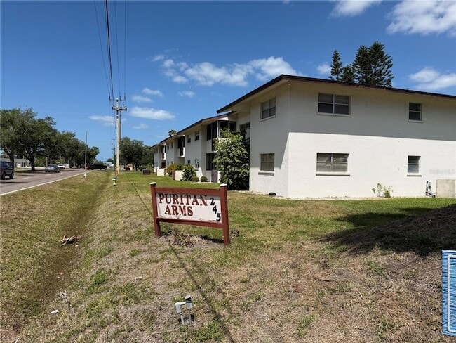 Building Photo - 245 Center Rd Unit 103