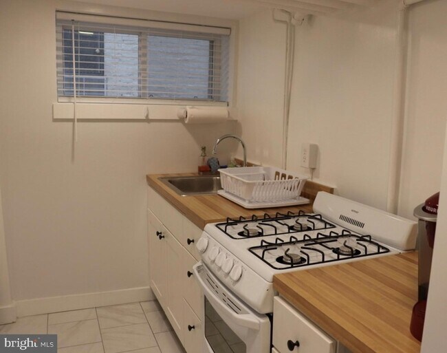 Photo - 2121 N Street NW Unit 2