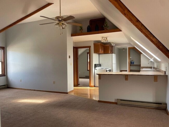 Photo - 156 Fair St Unit 3