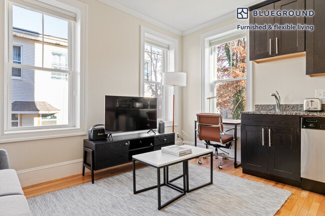 Photo - 91 Perkins St Unit FL1-ID802