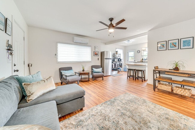 Building Photo - 390A Ohai St Unit SI ID1628848P