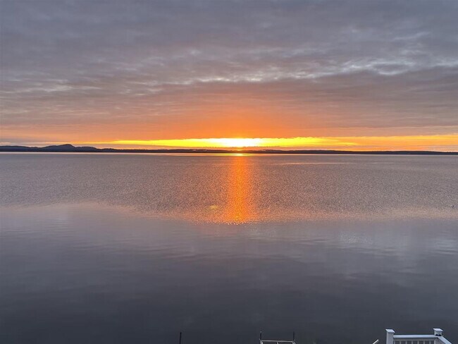 Photo - 28 Beach St Unit ID1255636P