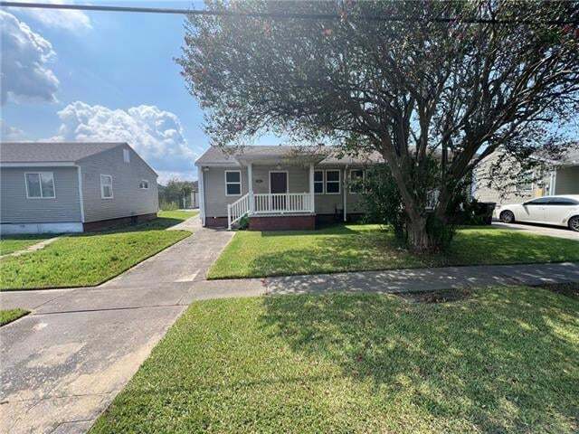 Photo - 1008 Community St