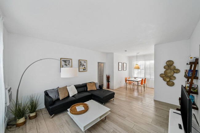 Photo - 142 Bay Rd Unit ID1255501P