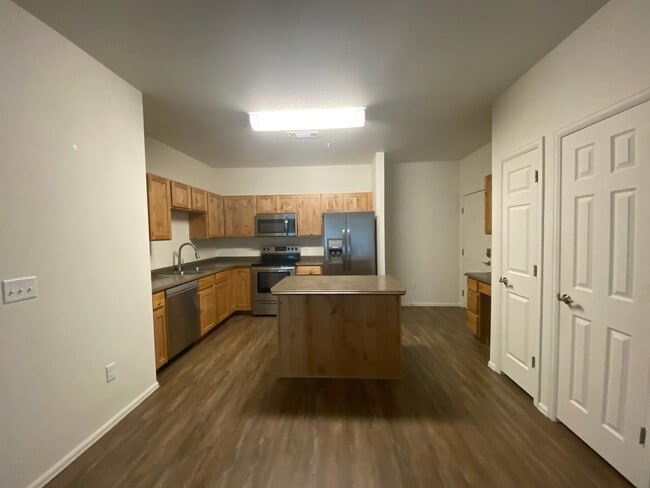 Photo - Fossil Ridge Apartments
