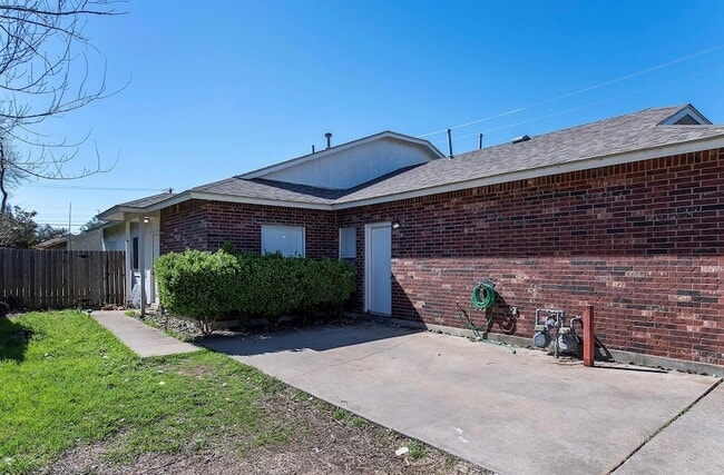 Photo - 322 Tamara Dr Unit A