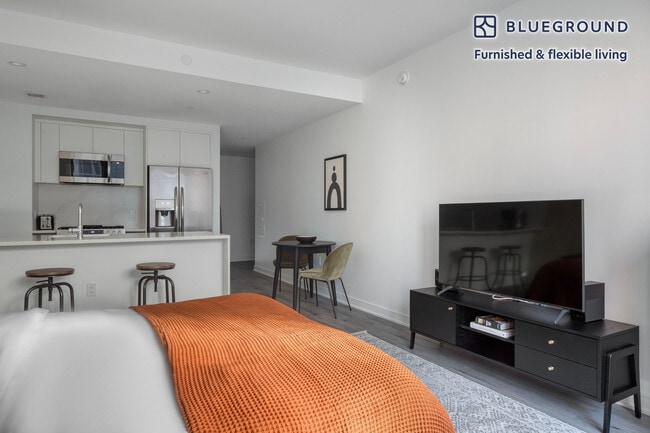 Photo - 949 1st St SE Unit FL5-ID733