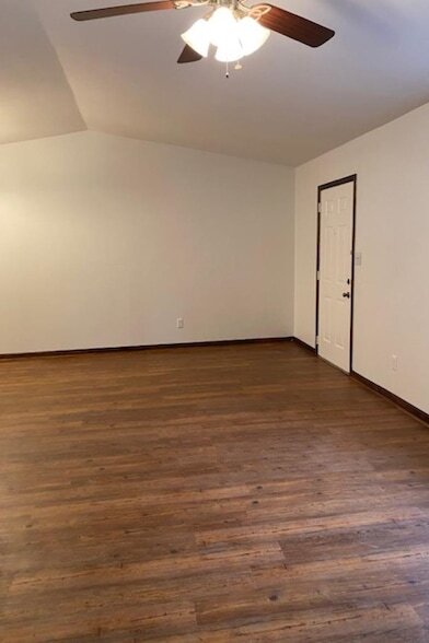 Photo - 177 Whetherbine Way W