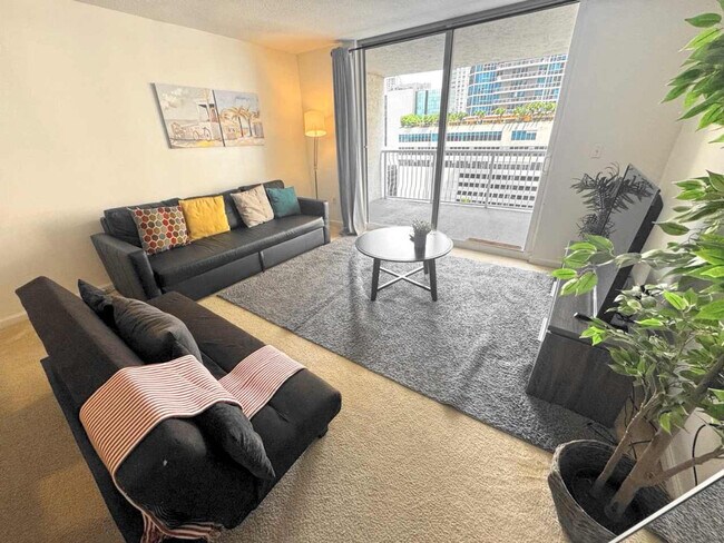 Photo - 1 SE 12th St Unit FL21-ID1022227P