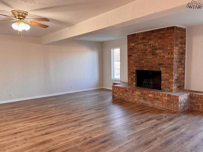 Photo - 4200 University Ave