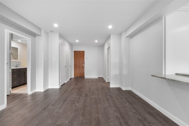 Photo - 320 Fort Duquesne Blvd Unit 8N
