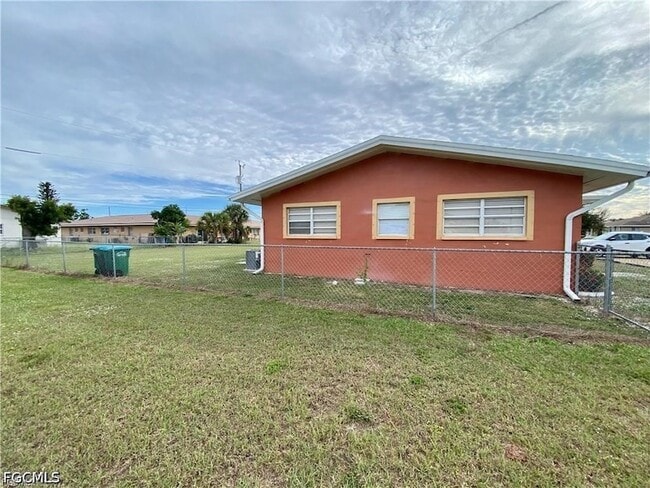 Photo - 4819 Marine Dr Unit 1