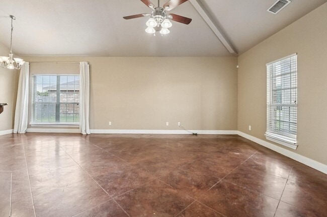 Photo - 317 Westgate Dr