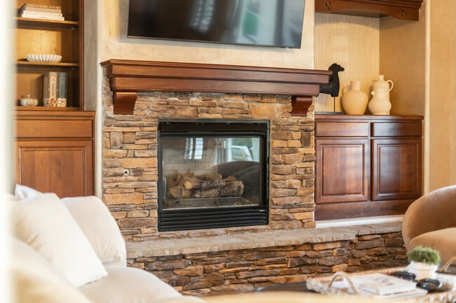 Photo - 3083 S Cottonwood Ct Unit ID1328024P