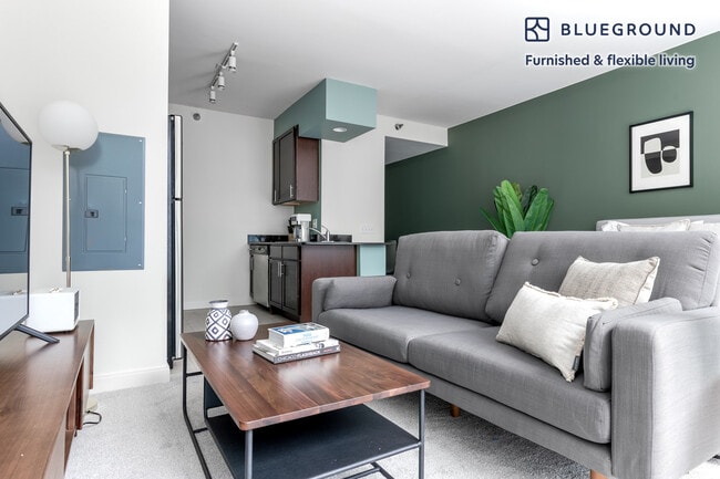 Photo - 210 N Wells St Unit FL16-ID248