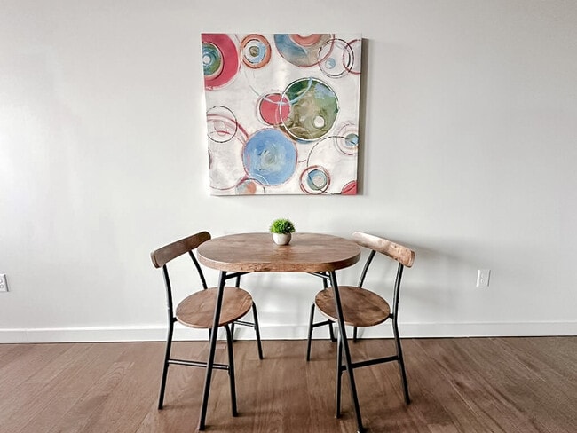 Photo - 403 W 4th St N Unit ID1352446P