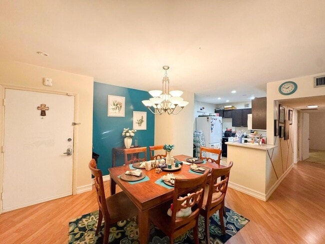 Photo - 124 NE 19th Ct Unit 201B