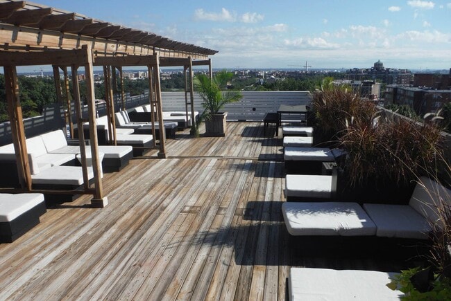 Photo - The Parkwest Apartments