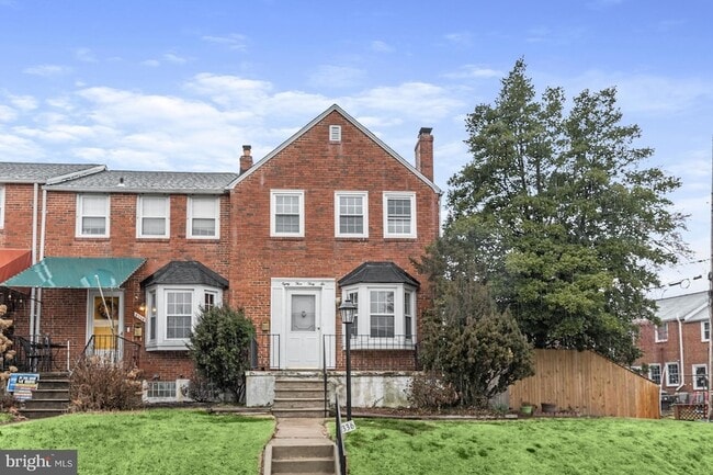 Building Photo - 8336 Wyton Rd