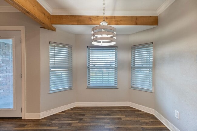 Photo - 6720 Lancaster Dr