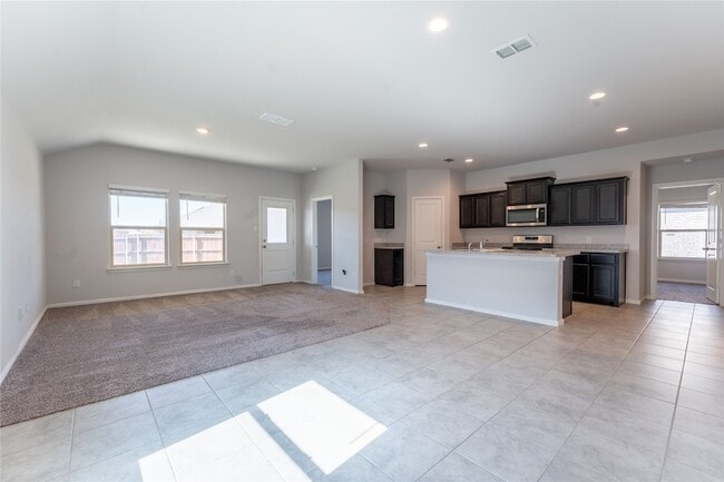 Photo - 16409 Portage St