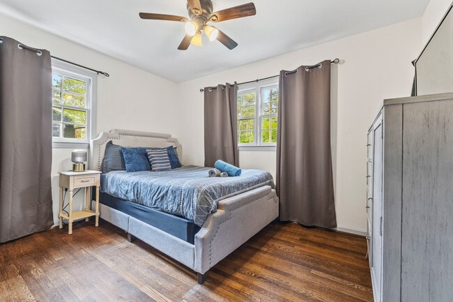 Photo - 2523 Ben Hill Rd Unit SI ID1609632P