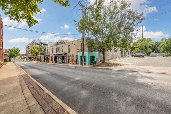 Photo - 339 N West Ave Unit ID1289057P