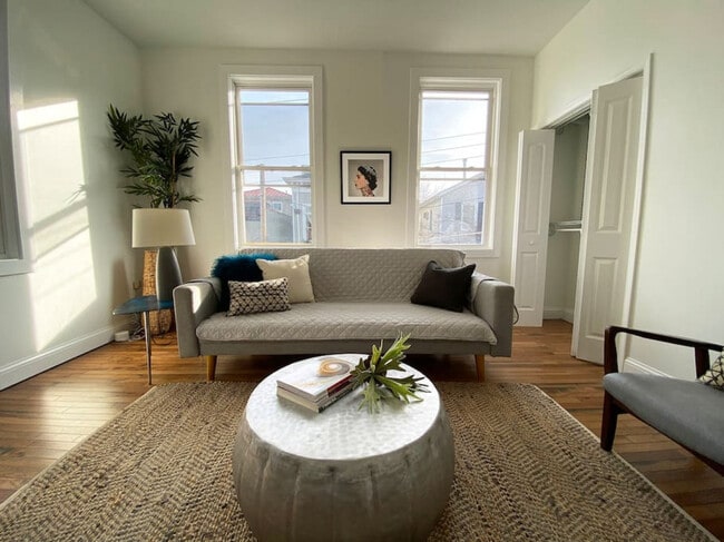 Photo - 1137 Fuller St Unit ID1056032P