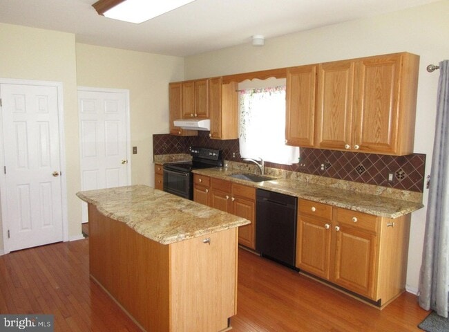 Photo - 138 Megan Dr