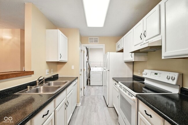 Photo - 12598 Tennyson Ln Unit 102