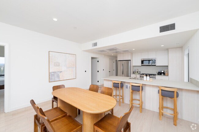 5BR, 2BA - 1,473SF - Lex by Category