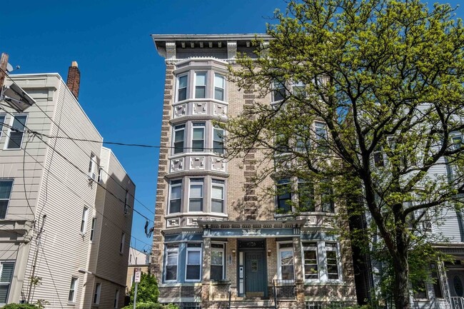 Building Photo - 310 Palisade Ave
