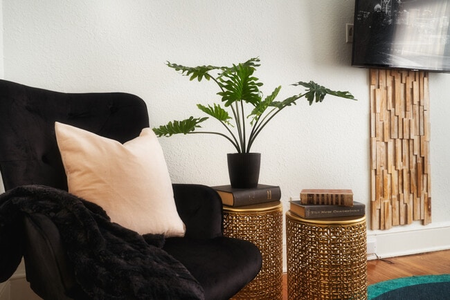 Photo - 715 Grandin Rd Unit ID1302121P