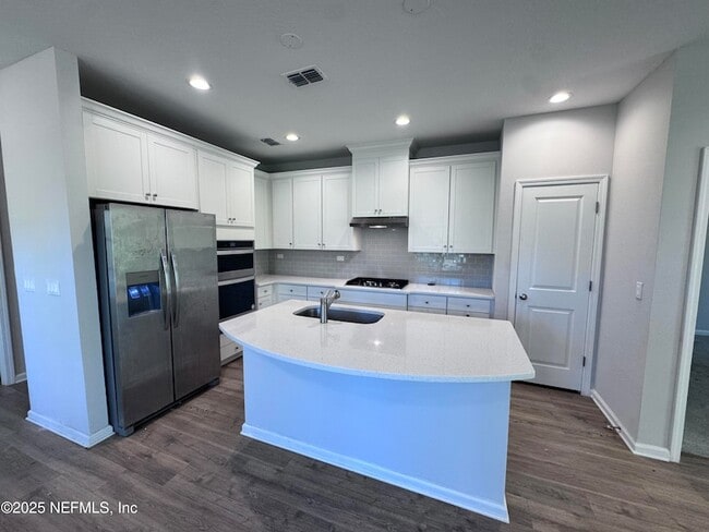 Photo - 156 Charlie Way