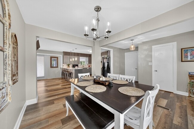 Photo - 147 Sunset Dr