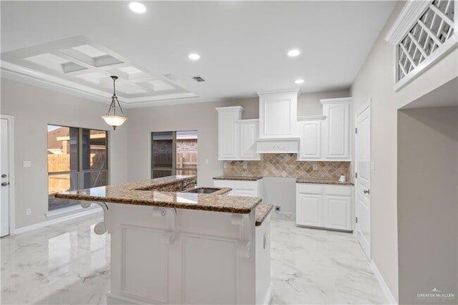 Photo - 4408 Xanthisma Ave W
