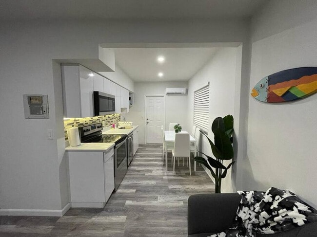 Photo - 1111 SW 37th Ave Unit ID1056531P