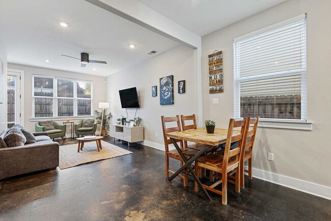 Building Photo - 912 New York St Unit SI ID1608476P