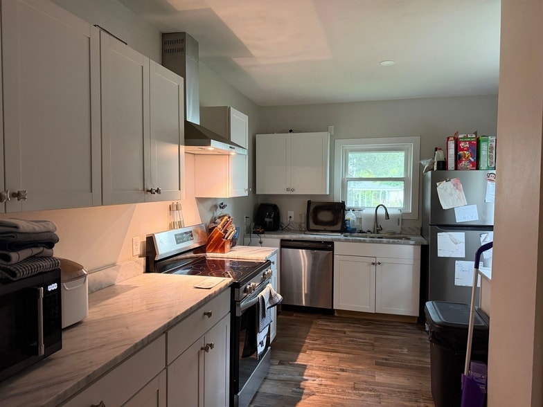 Photo - 2444 Chateau Ln