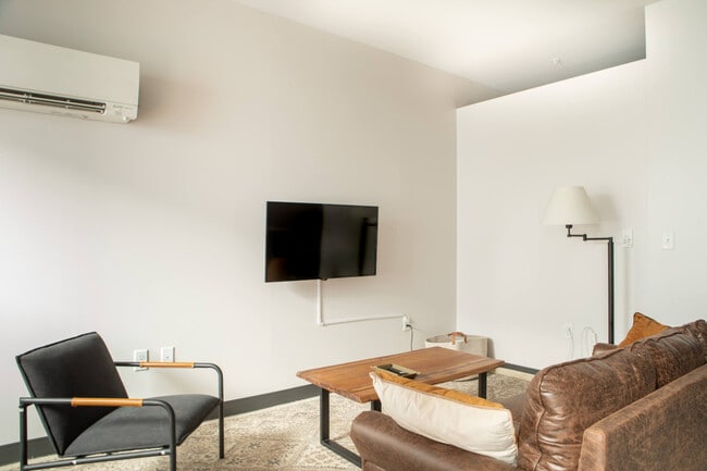 Photo - 333 W State St Unit ID1379056P