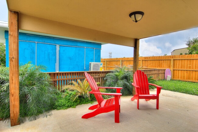 Photo - 134 N Alister St Unit SI ID1023210P