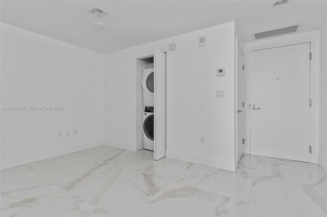 Photo - 16385 Biscayne Blvd Unit 717