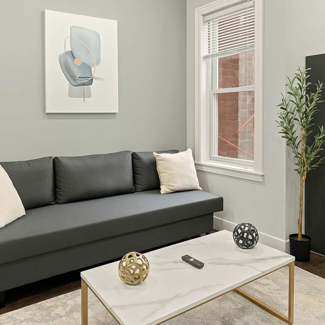 Building Photo - 128 Bainbridge St Unit SI ID1055780P